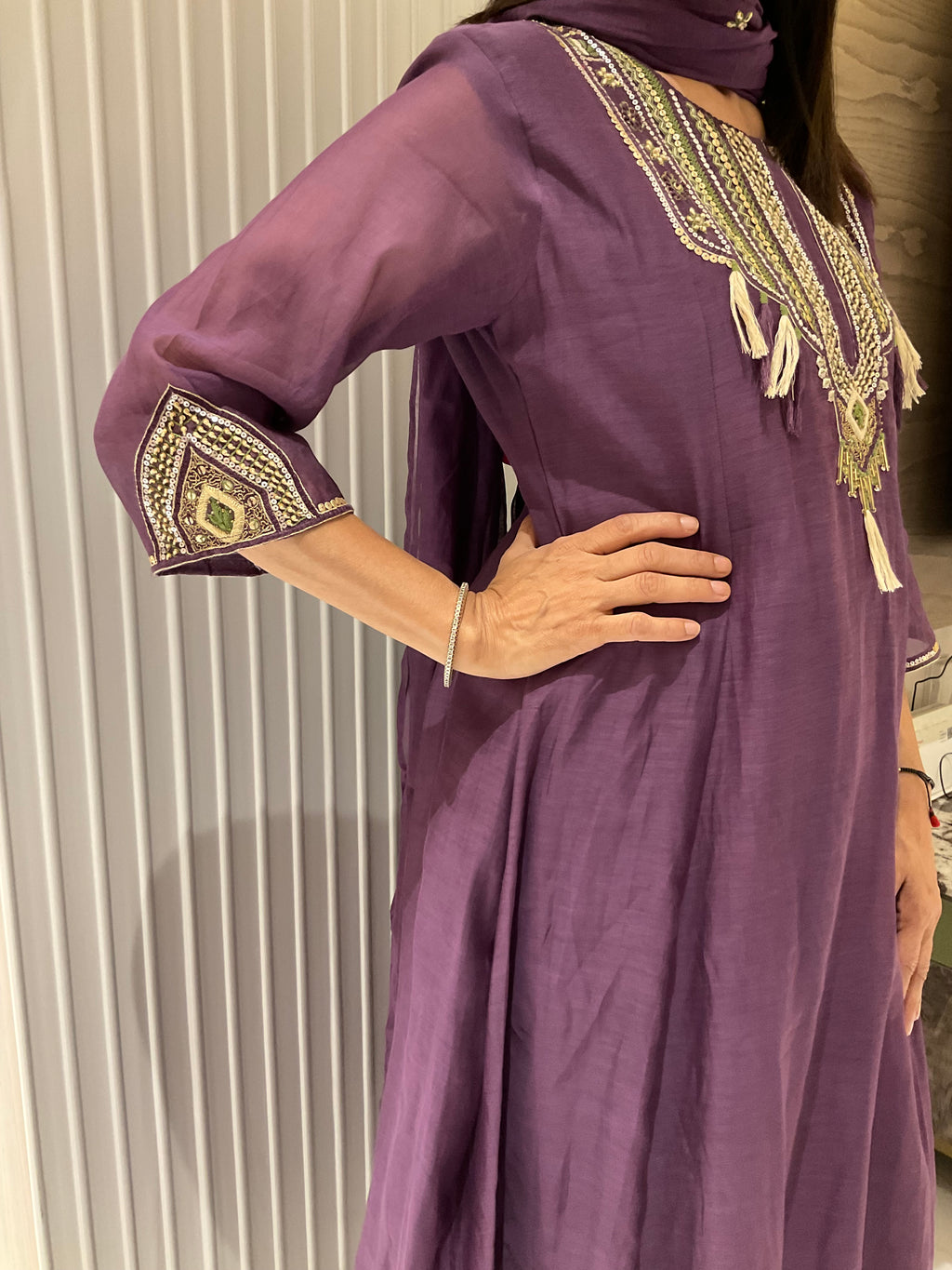 Bati Hand Work Mul Suit