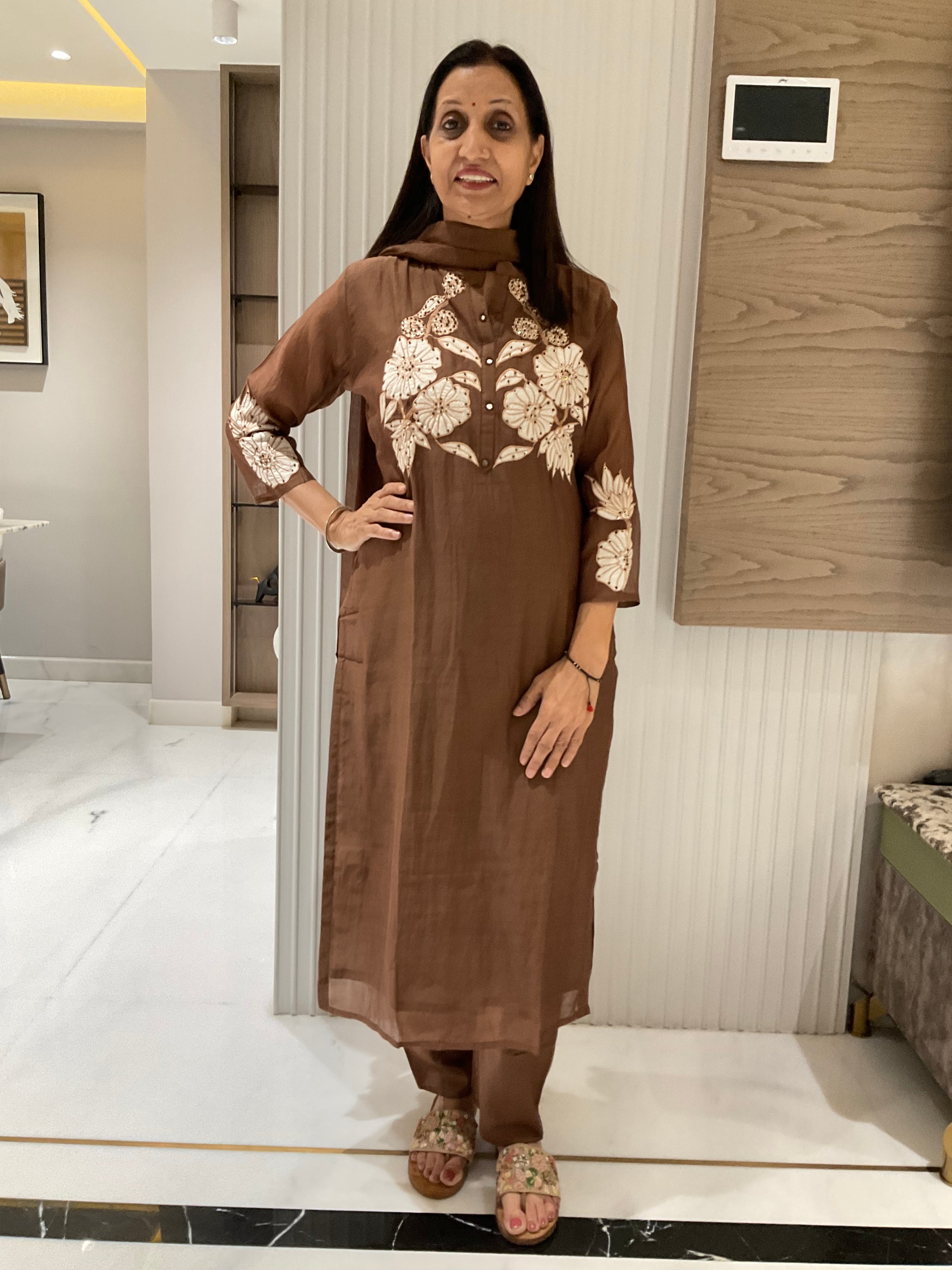 Applique Brown Mul Suit