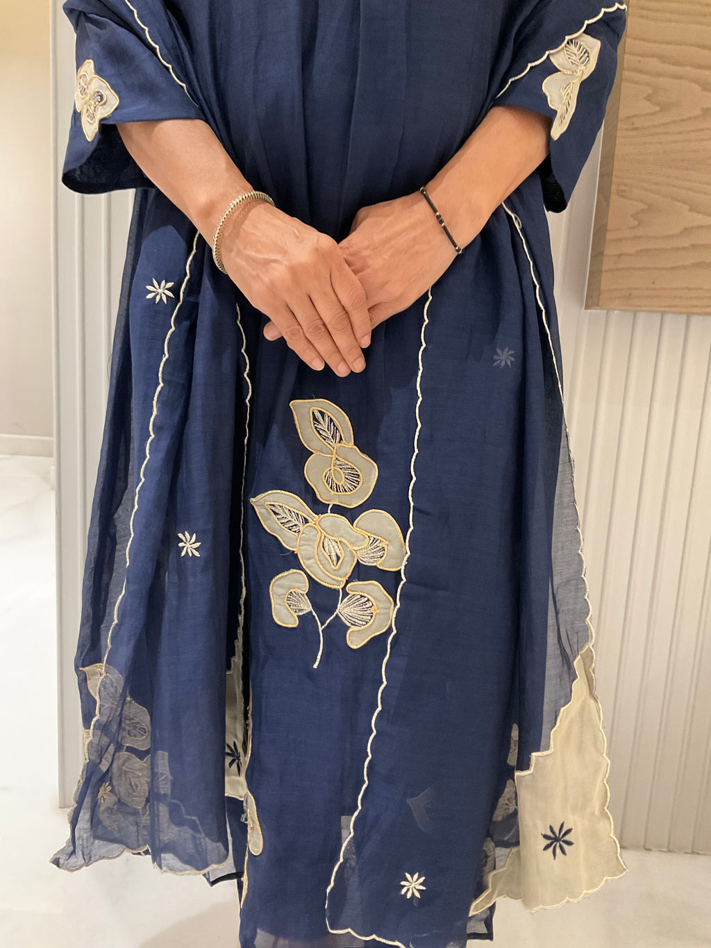 Applique Mul Suit