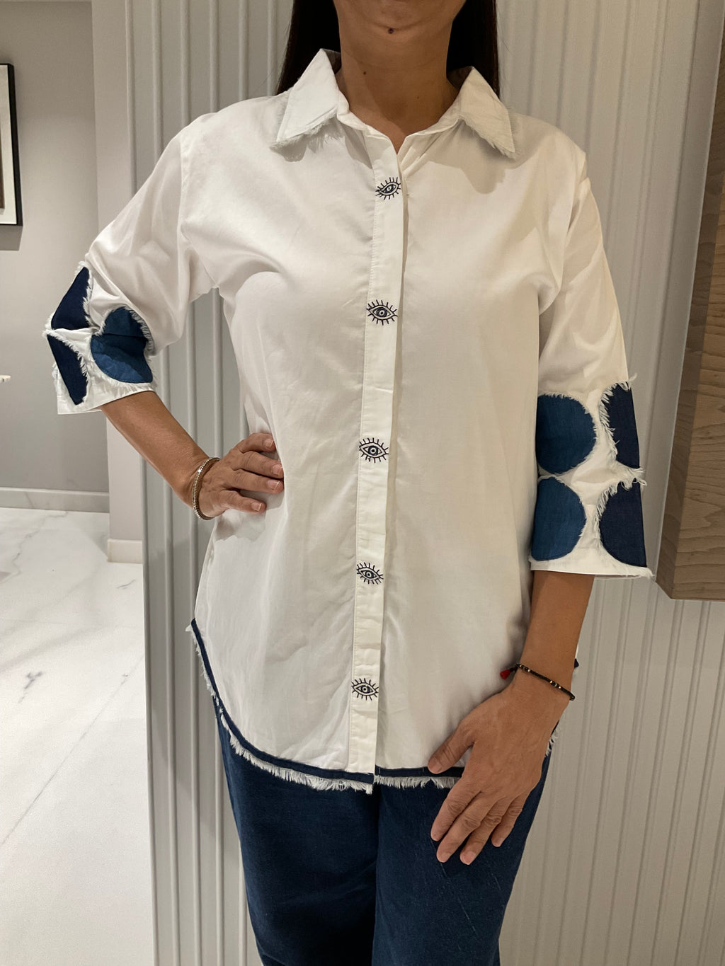 Cotton shirt with back patch