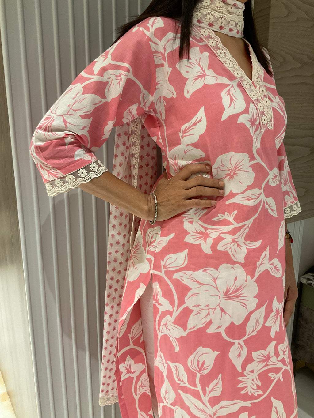 Blush lace straight cotton suit
