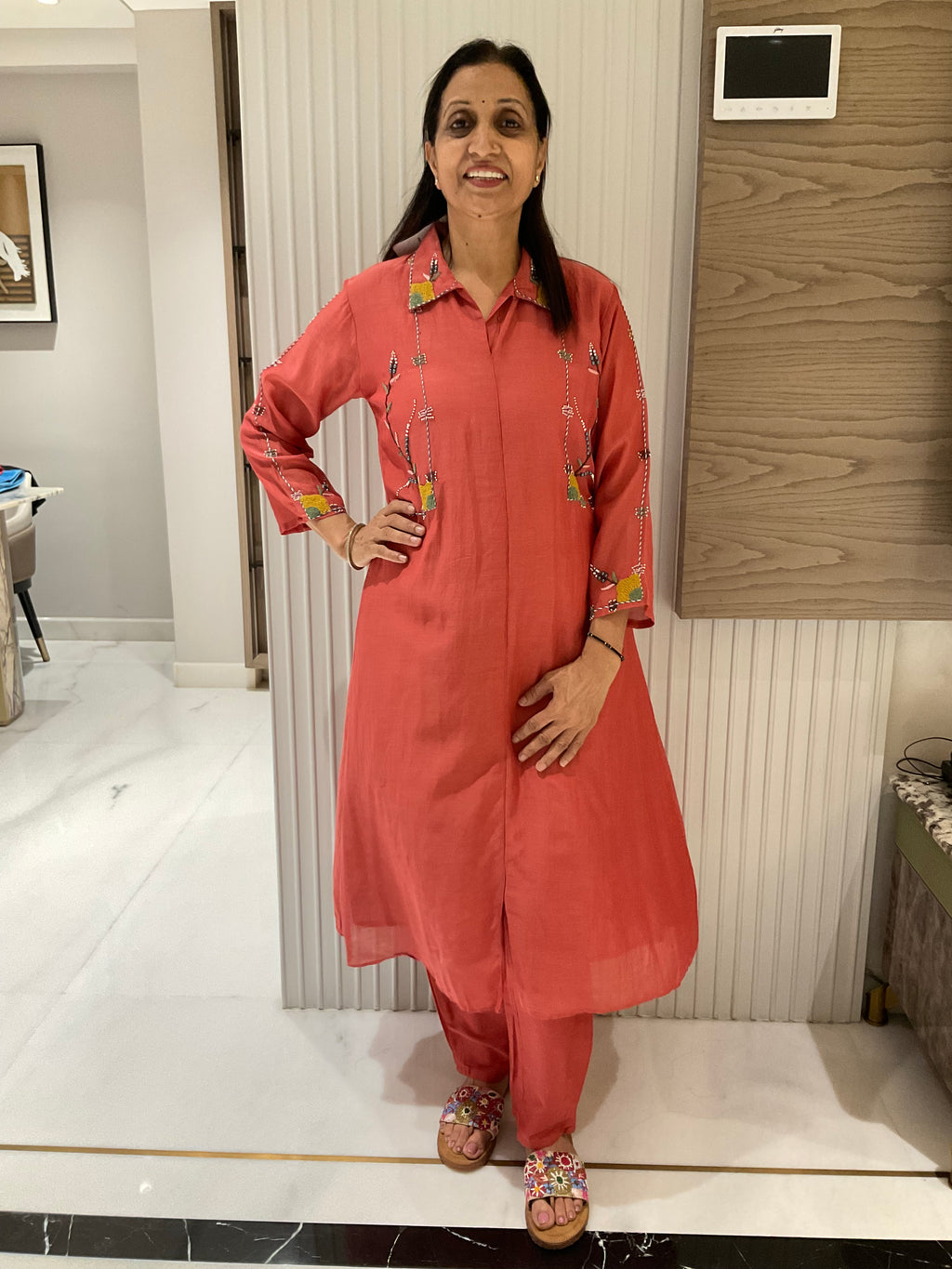 Vertical geometric embroidery a-line mul suit
