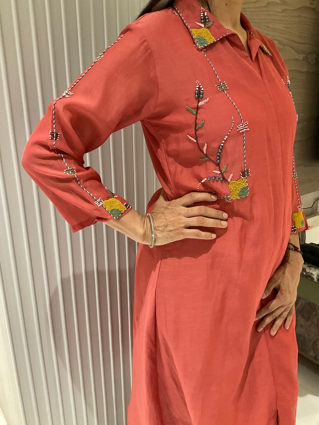 Vertical geometric embroidery a-line mul suit