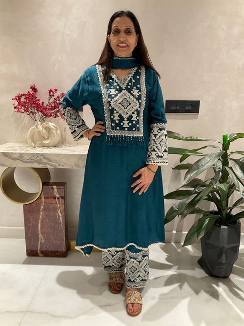 Chikankari heavy work suit